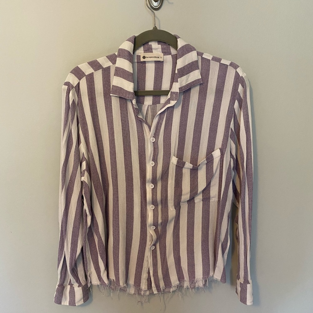 Cute women’s striped blouse!